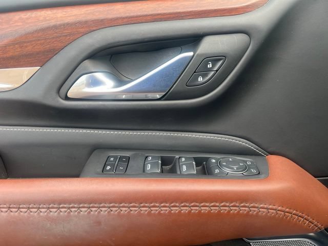 Used 2024 GMC Yukon Denali Ultimate AWD/4WD image 9