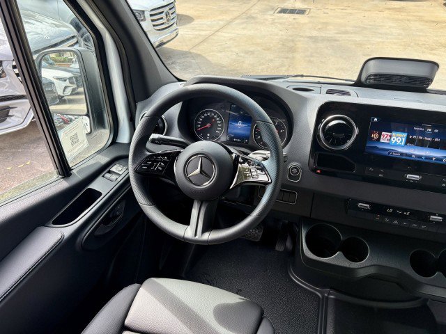New 2026 Mercedes-Benz Sprinter 2500 image 10