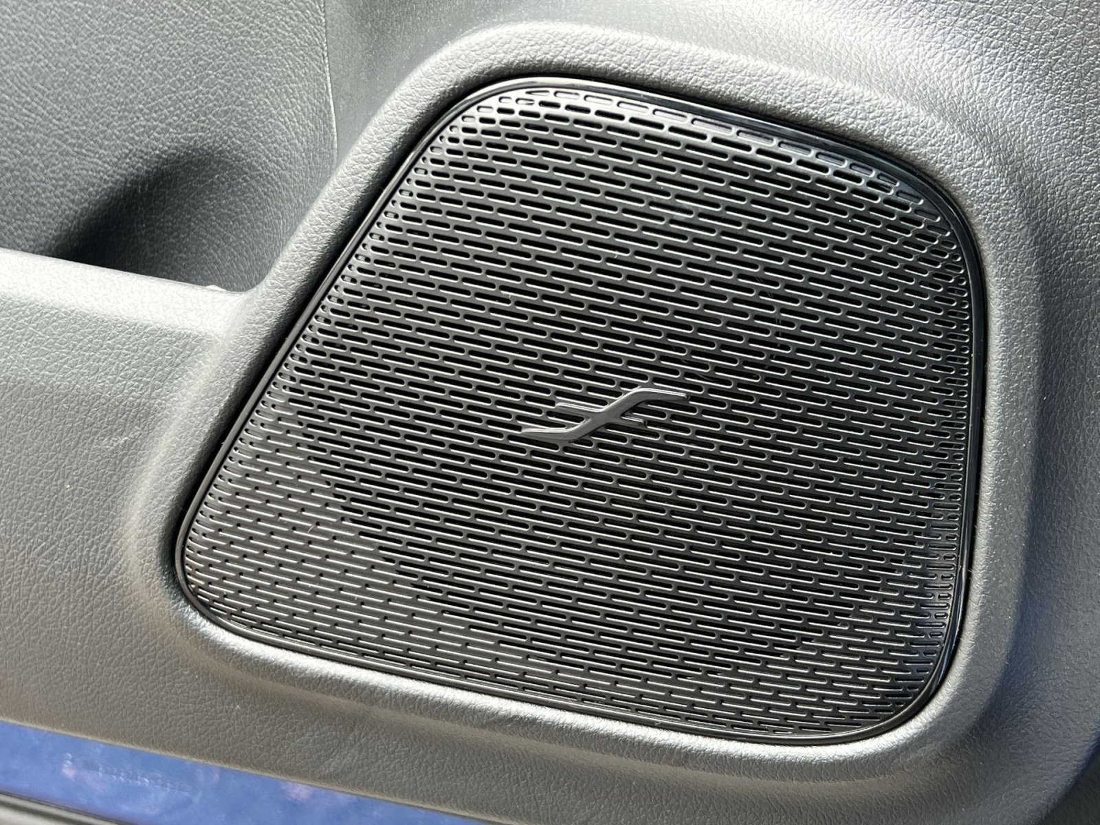 New 2026 Mercedes-Benz GLB 250 4MATIC image 35