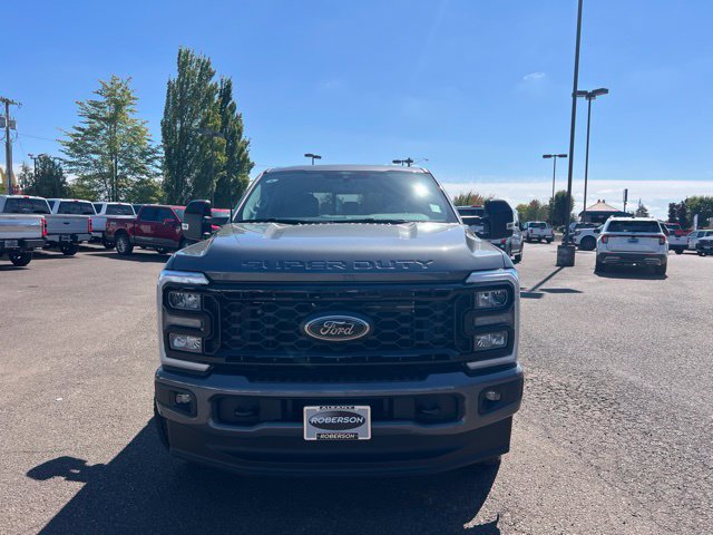 New 2026 Ford F250 Lariat w/ Black Appearance Package AWD/4WD image 8