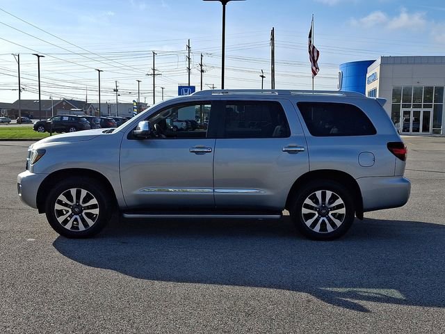 Used 2020 Toyota Sequoia Limited w/ Safety & Convenience Package AWD/4WD image 7