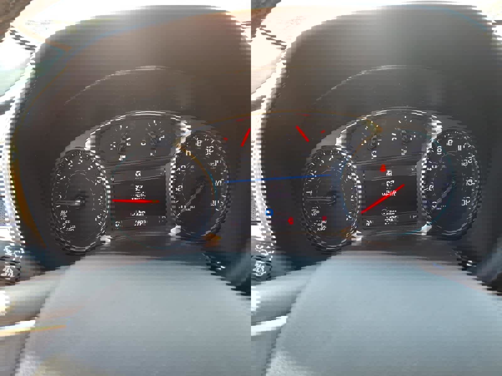 Used 2023 Chevrolet Equinox Premier image 11