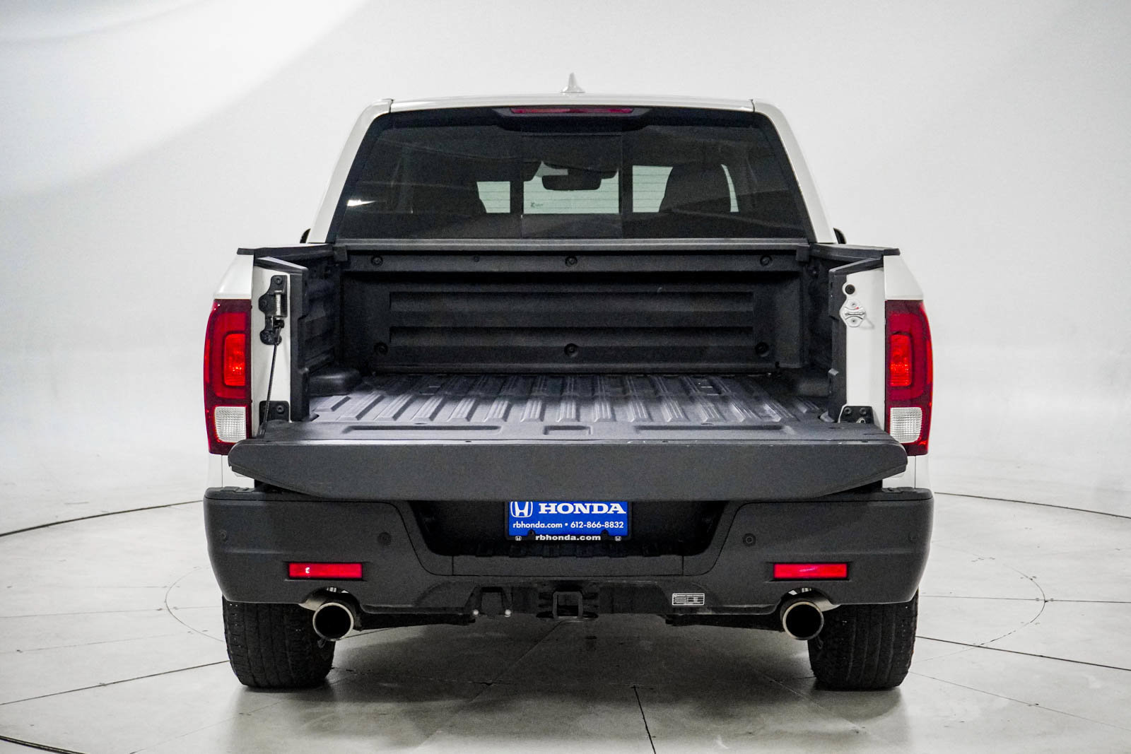 Used 2023 Honda Ridgeline RTL-E image 8