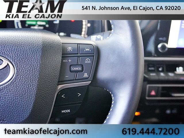 Used 2025 Toyota Camry SE w/ Convenience Package FWD image 35