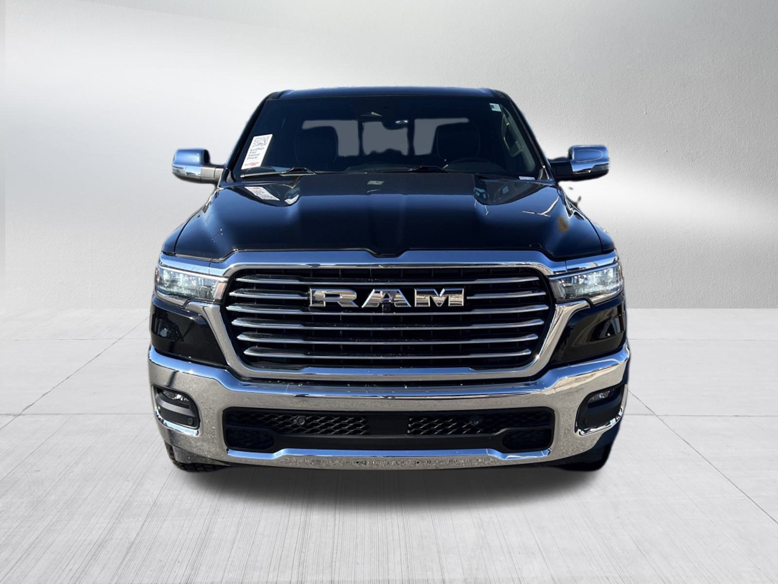 Used 2025 RAM 1500 Laramie video 2