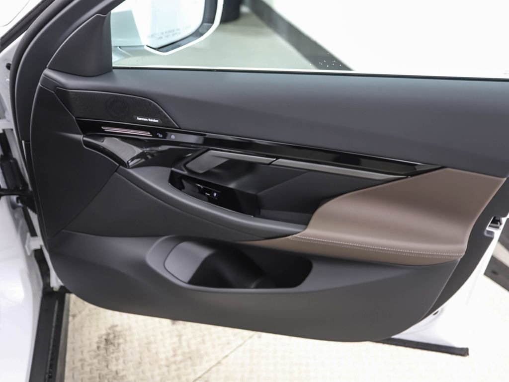 Used 2026 BMW 530i xDrive image 28