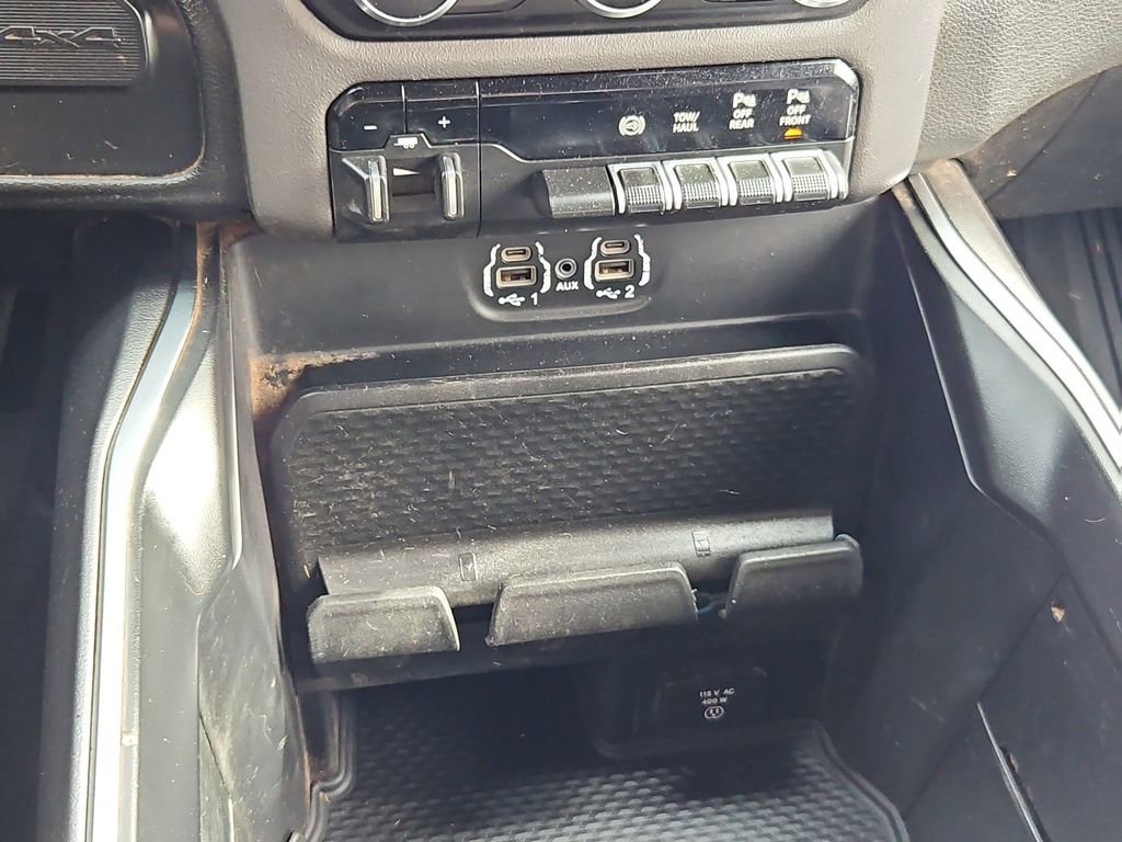 Used 2020 RAM 2500 Laramie w/ Night Edition image 26