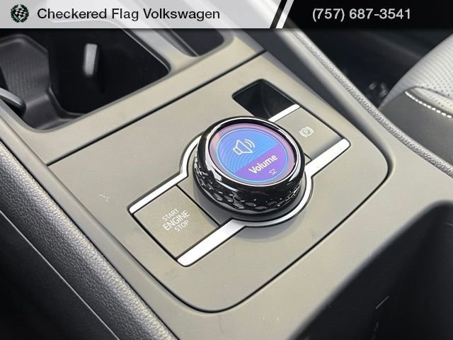 New 2026 Volkswagen Tiguan SE image 42