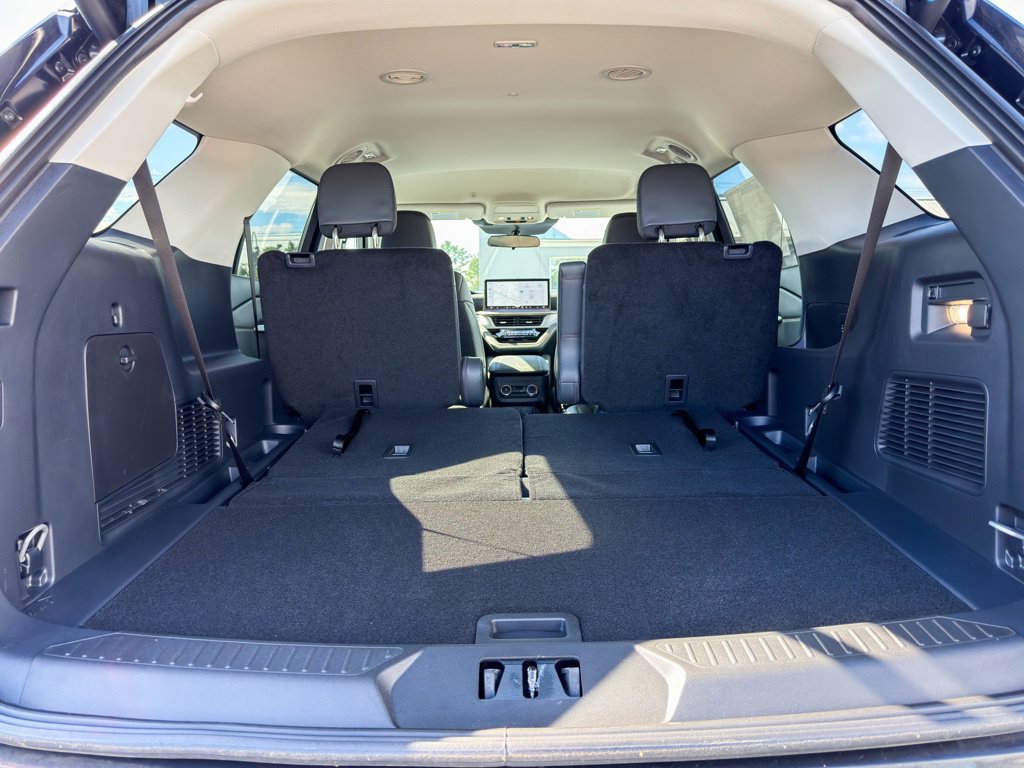 New 2026 Ford Explorer Active w/ Active Comfort Package AWD/4WD image 7