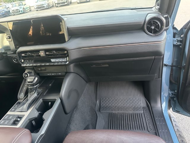 Used 2025 Toyota Land Cruiser w/ Premium Package AWD/4WD image 19