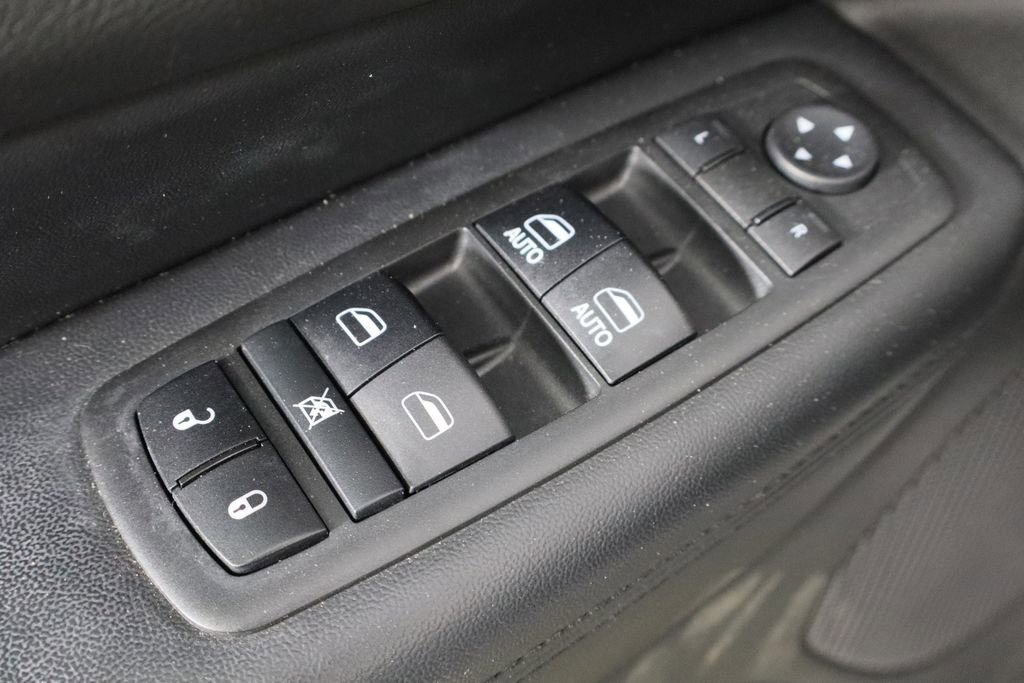 Used 2017 Jeep Grand Cherokee Laredo w/ Quick Order Package 23E image 20