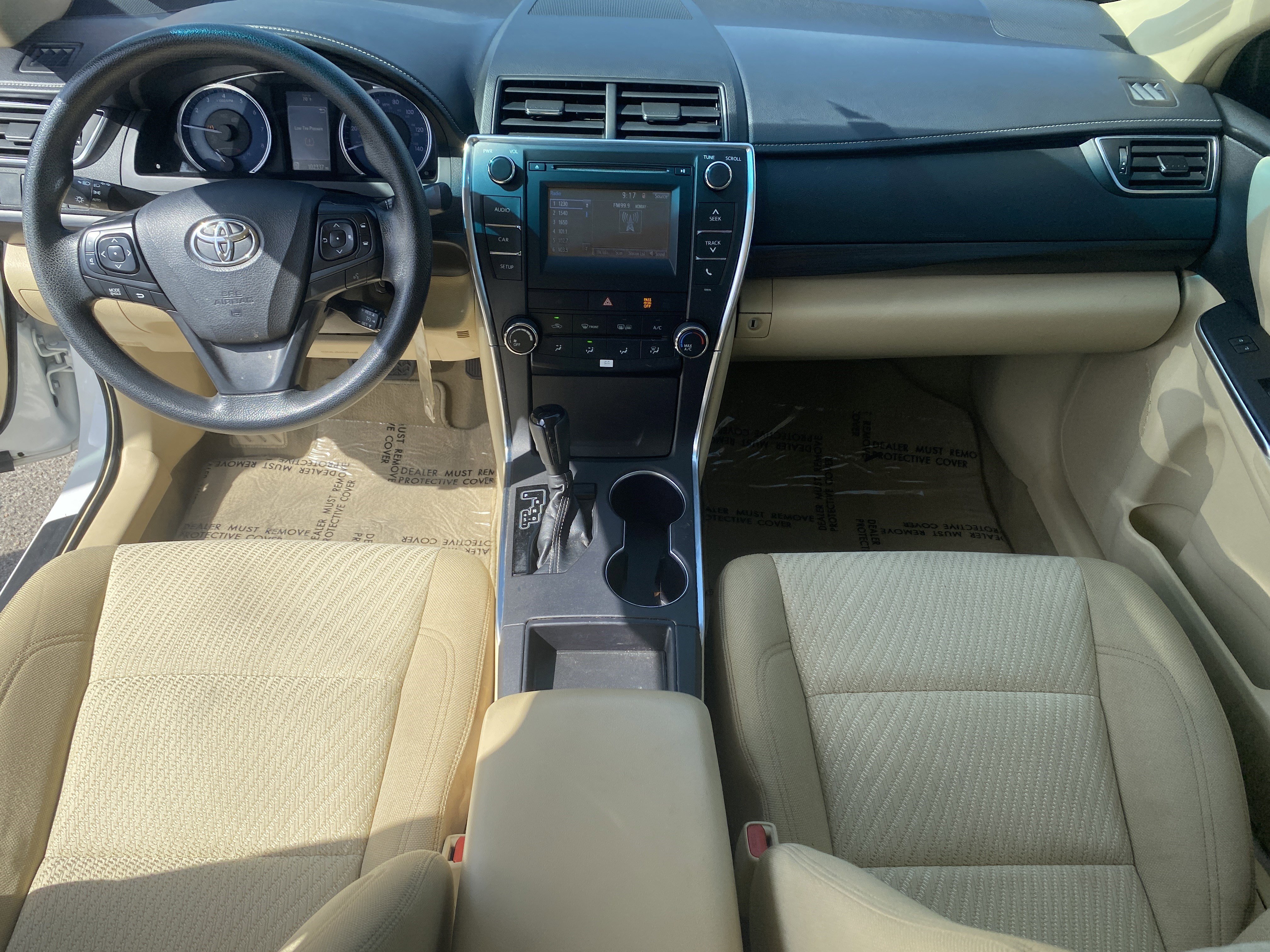 Used 2017 Toyota Camry LE FWD image 17