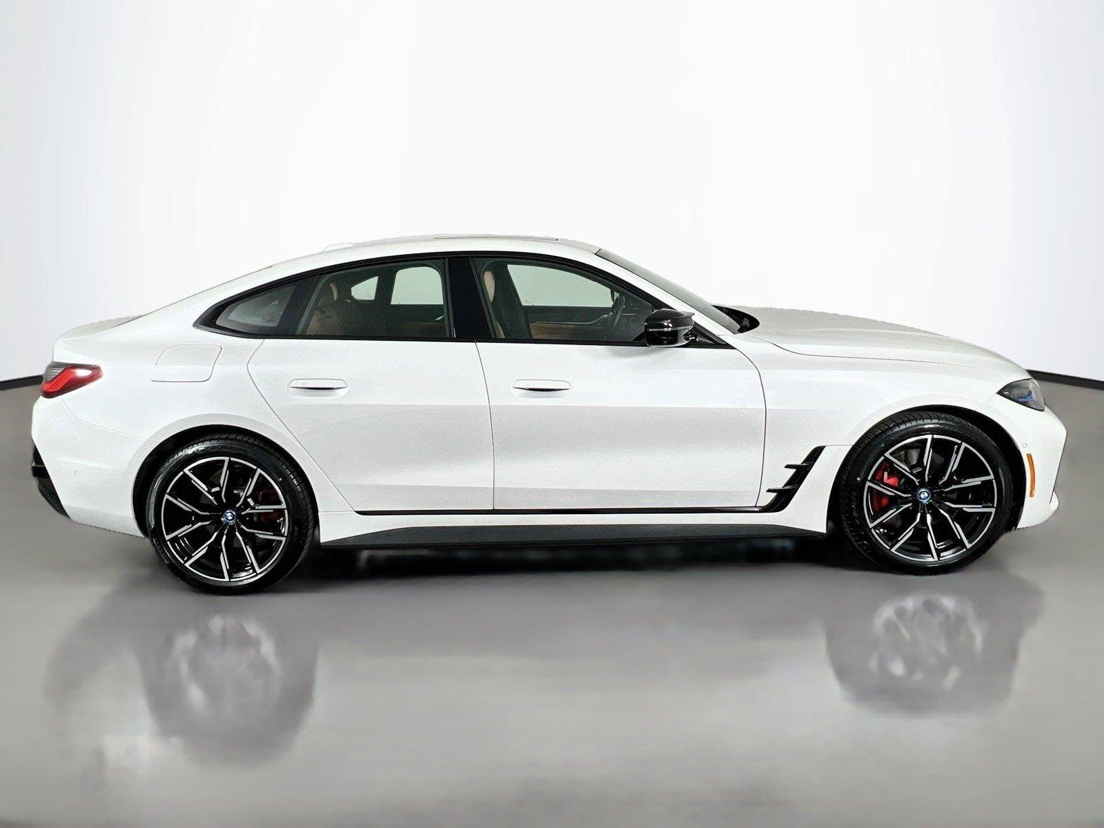 Used 2024 BMW i4 M50 AWD/4WD image 7