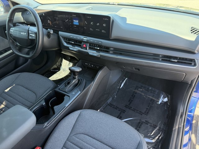 Used 2025 Kia K4 EX image 10