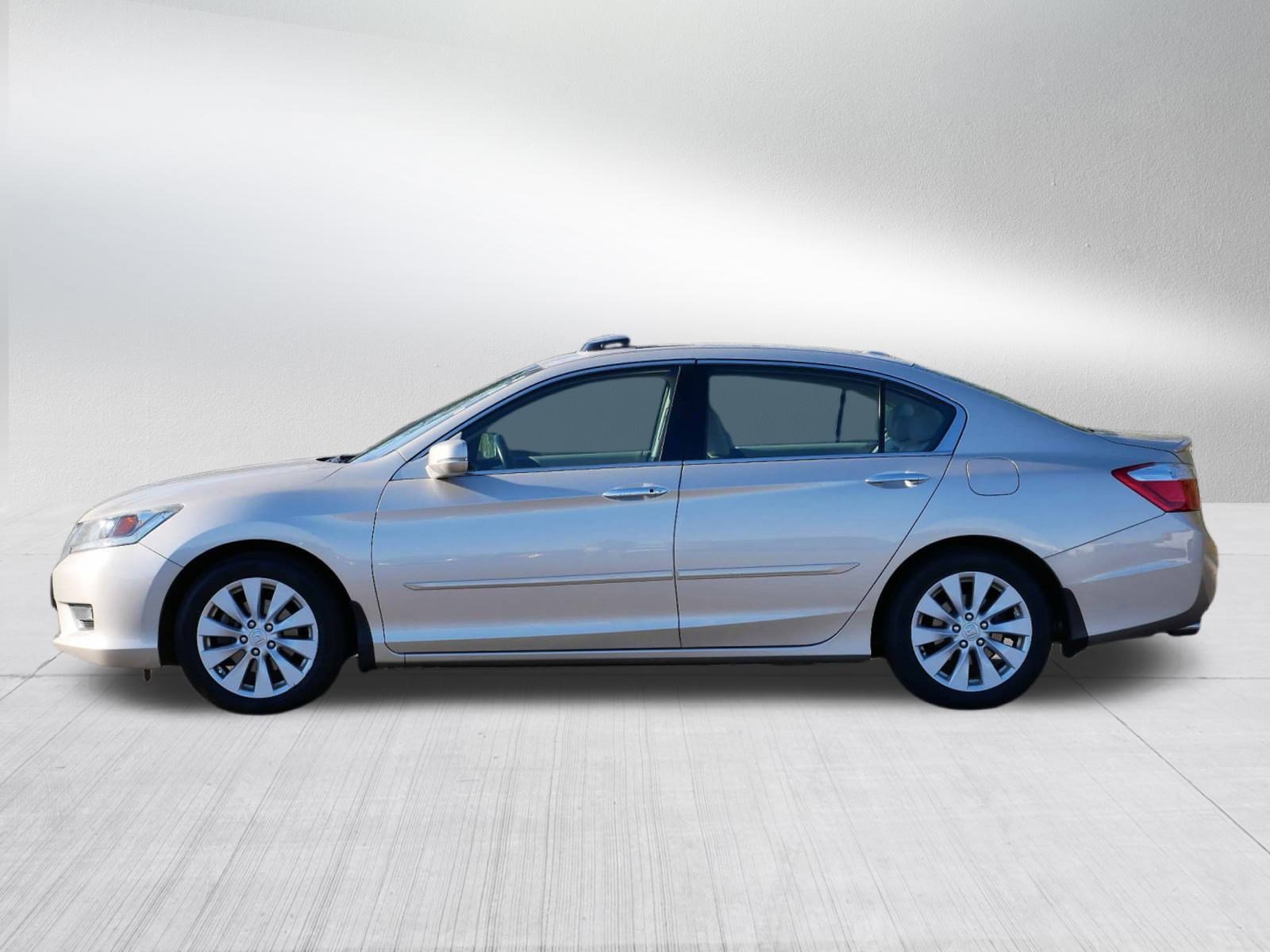 Used 2015 Honda Accord EX-L image 4