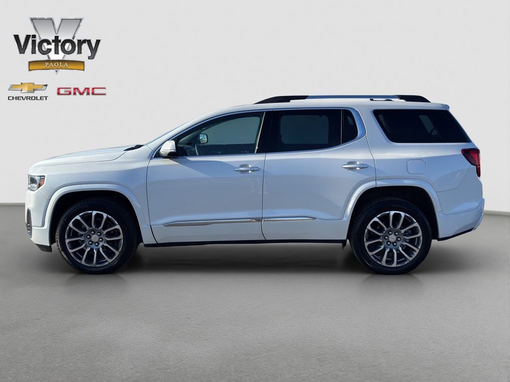 Used 2023 GMC Acadia Denali w/ Denali Technology Package image 3