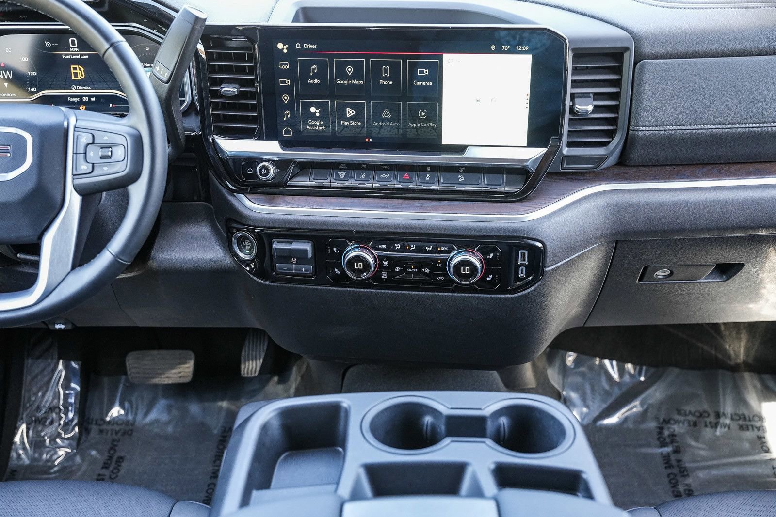 Used 2024 GMC Sierra 2500 SLT AWD/4WD image 13