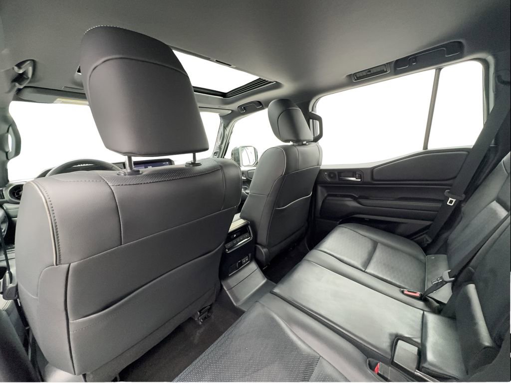 Used 2024 Toyota Land Cruiser image 24