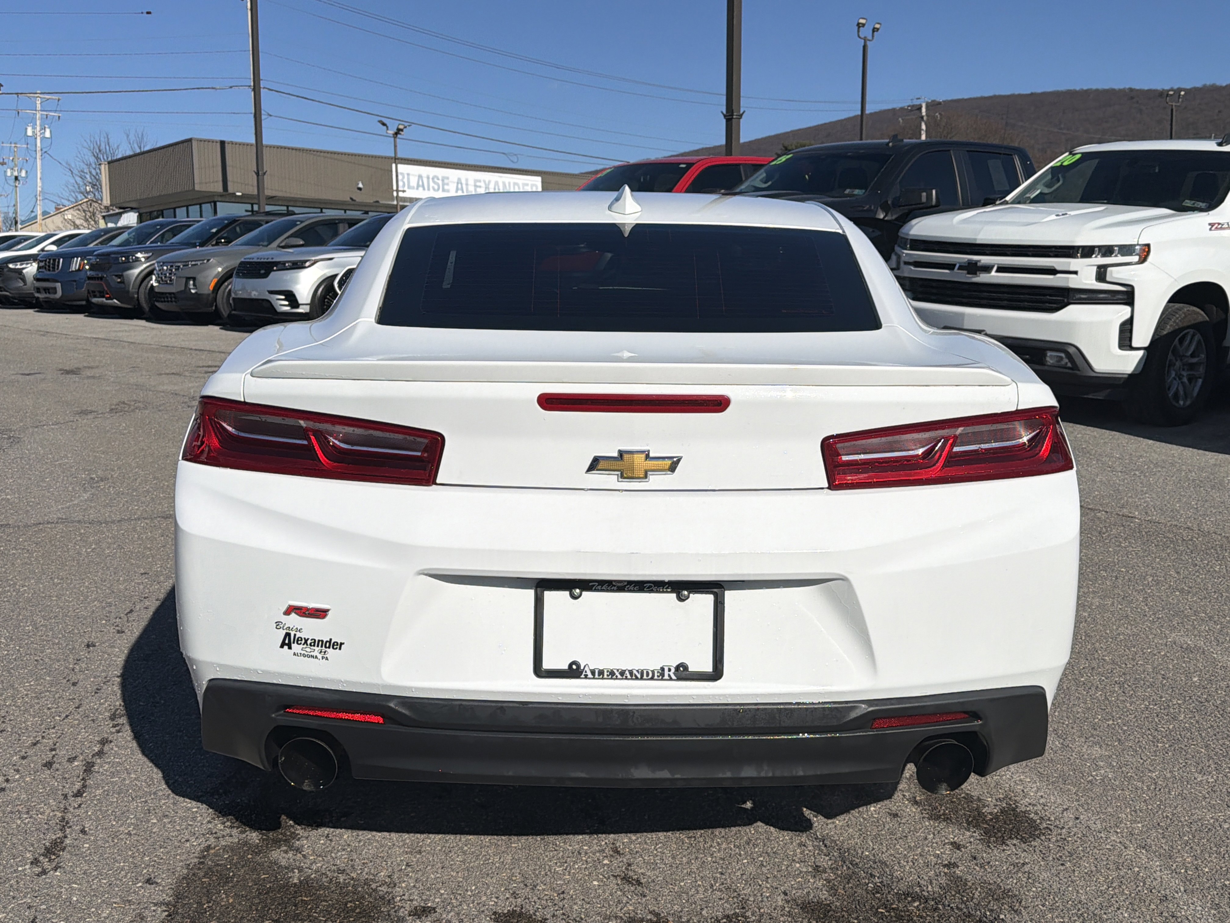 Used 2018 Chevrolet Camaro LT w/ RS Package image 4