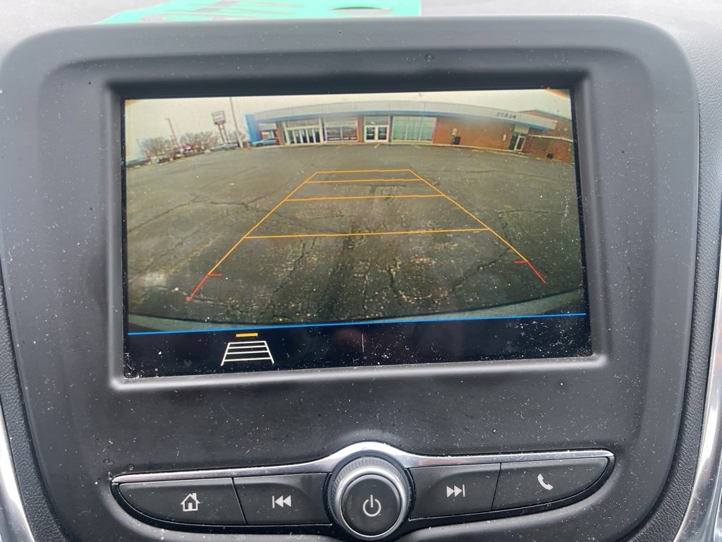 Used 2019 Chevrolet Equinox LS w/ LS Convenience Package image 9