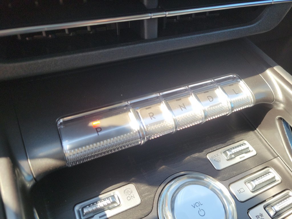 New 2026 Lincoln Nautilus Reserve AWD/4WD image 33