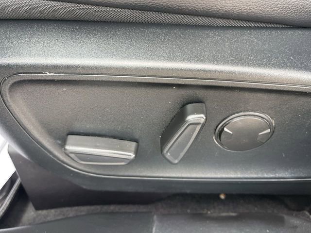 Used 2020 Ford Escape SE Sport image 12