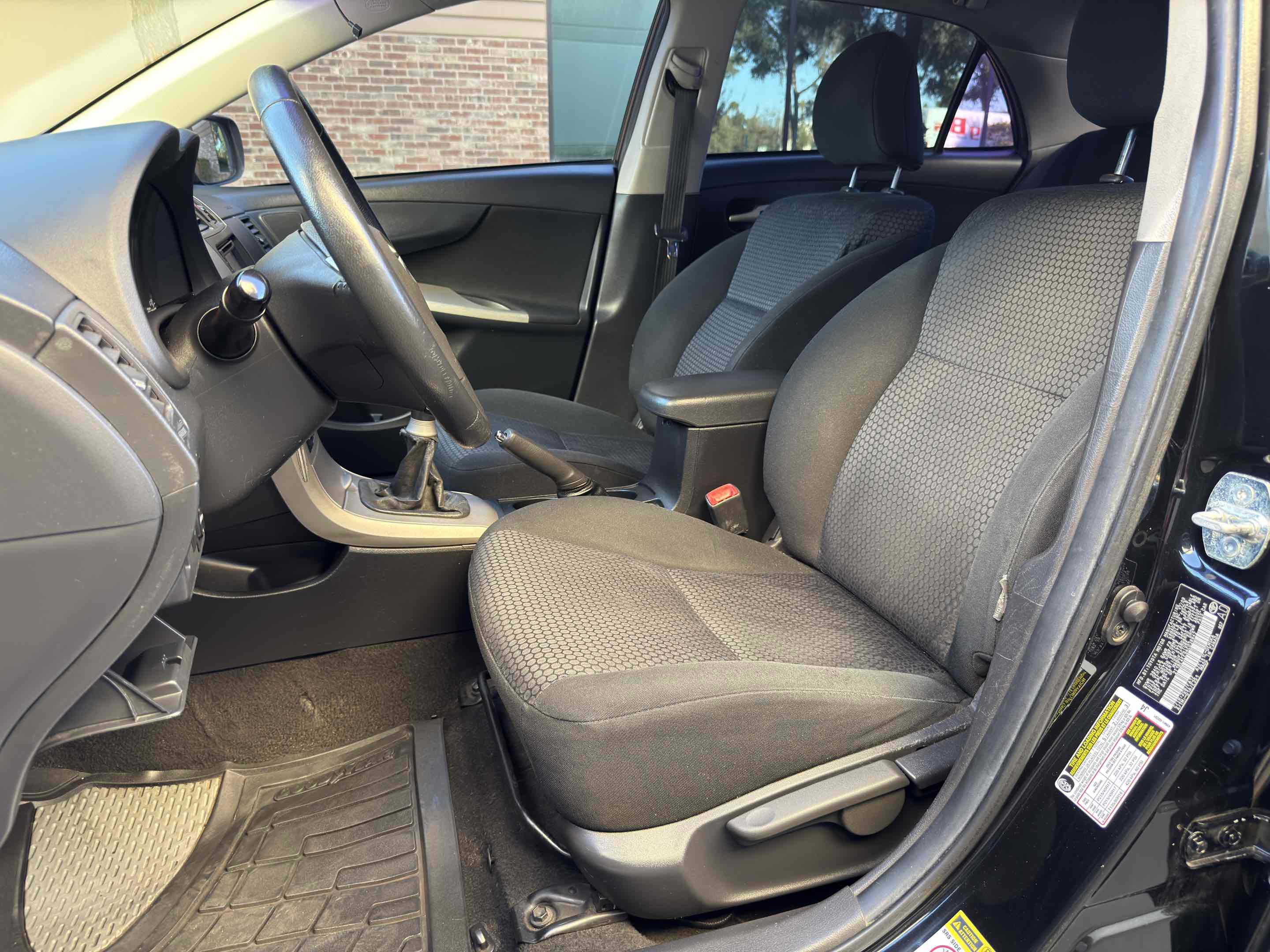 Used 2010 Toyota Corolla XRS image 31