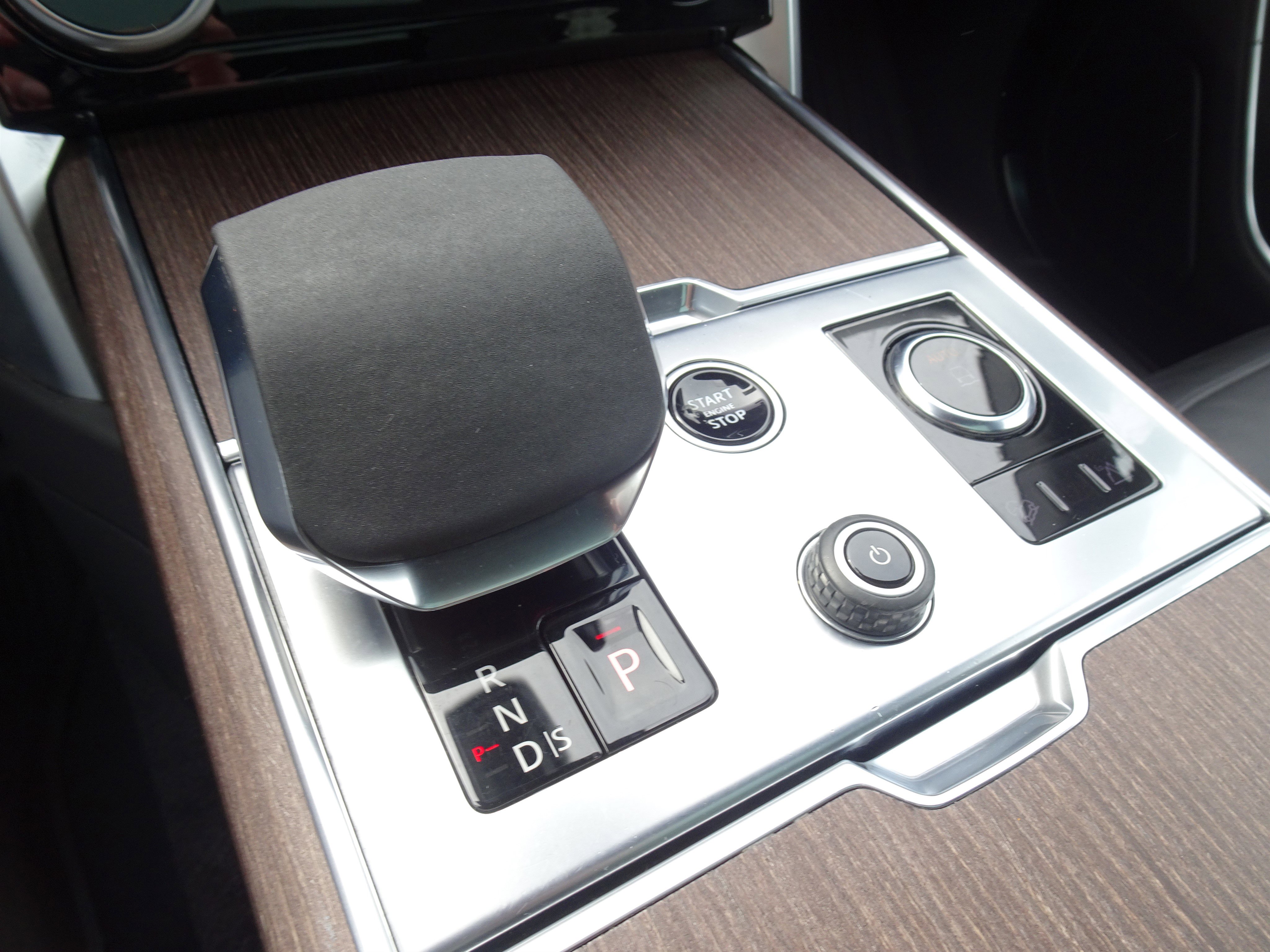 Certified 2023 Land Rover Range Rover SE image 22