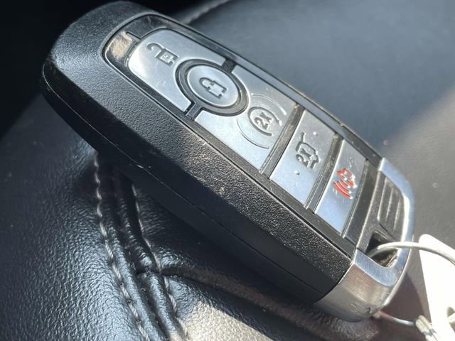 Used 2022 Ford Explorer XLT w/ Equipment Group 202A image 37