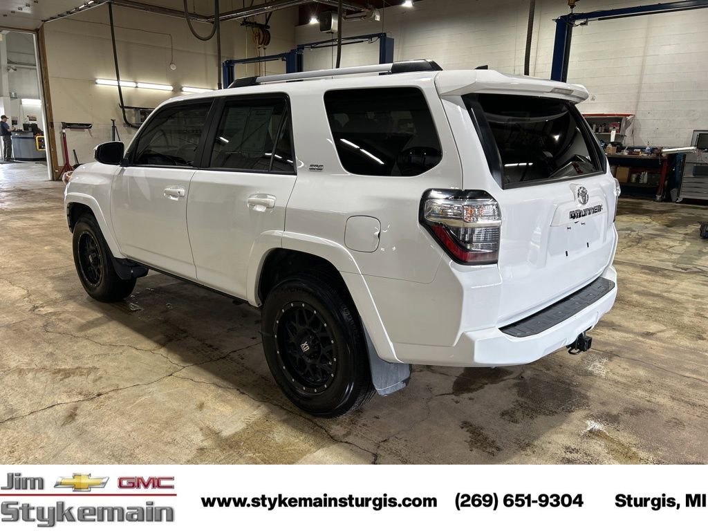 Used 2021 Toyota 4Runner SR5 image 6