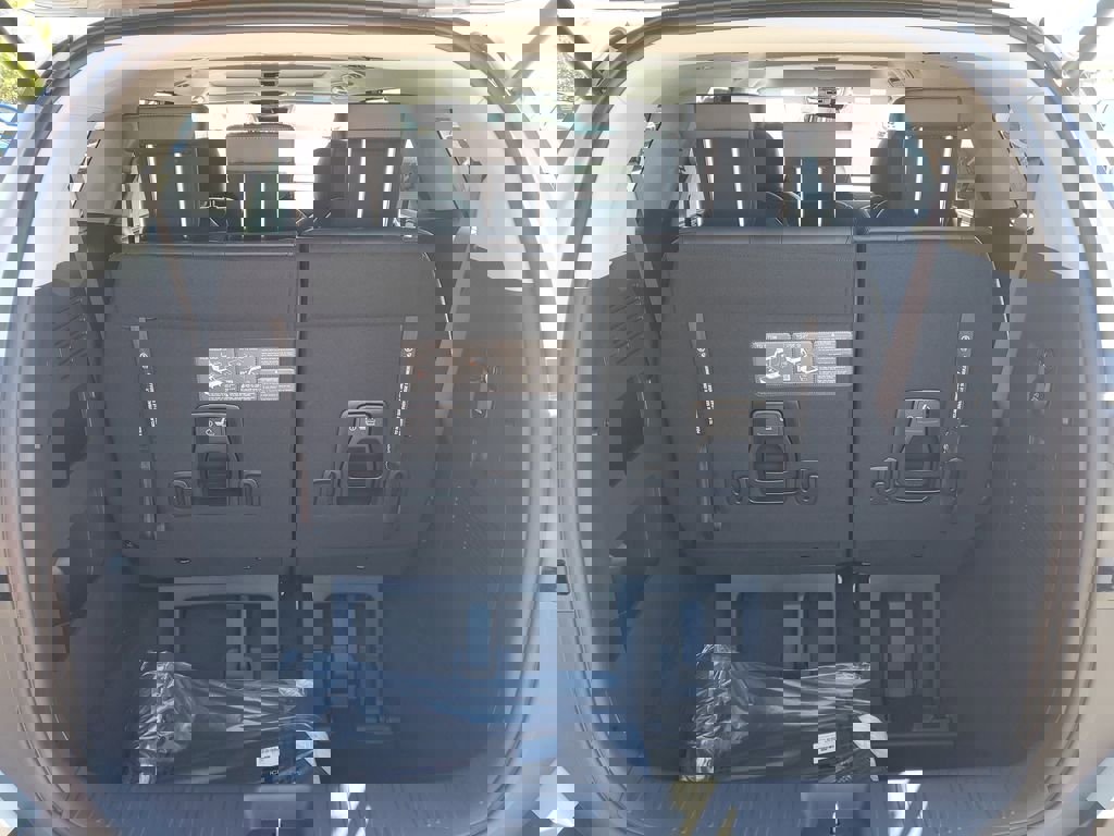 New 2026 Kia Carnival SX w/ SX Dark Edition Package FWD image 14