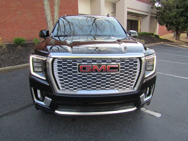 Used 2022 GMC Yukon XL Denali w/ Denali Premium Package image 6