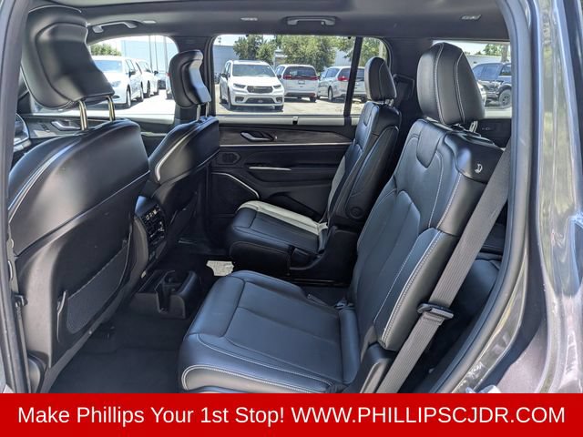 Certified 2025 Jeep Grand Cherokee L Overland w/ Advanced Protech Group III AWD/4WD image 13