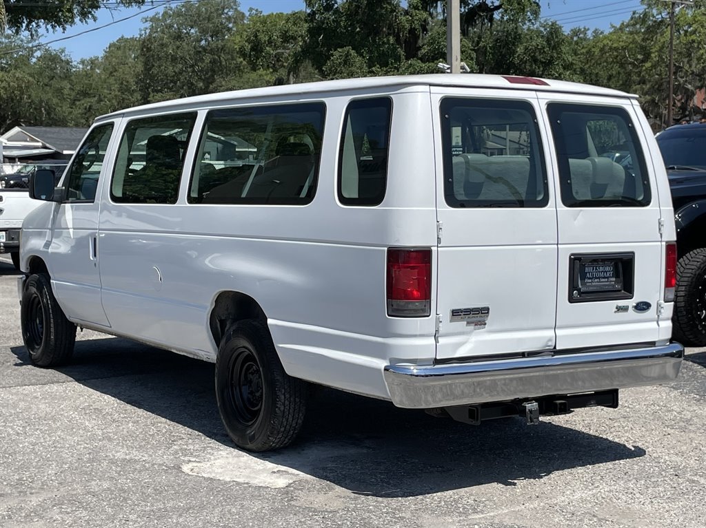 Used 2009 Ford E-350 and Econoline 350 XLT RWD image 13