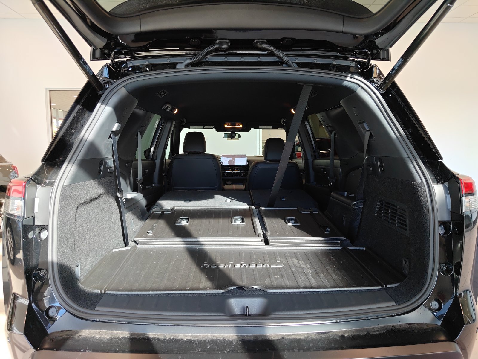 New 2026 Nissan Pathfinder Rock Creek AWD/4WD image 14