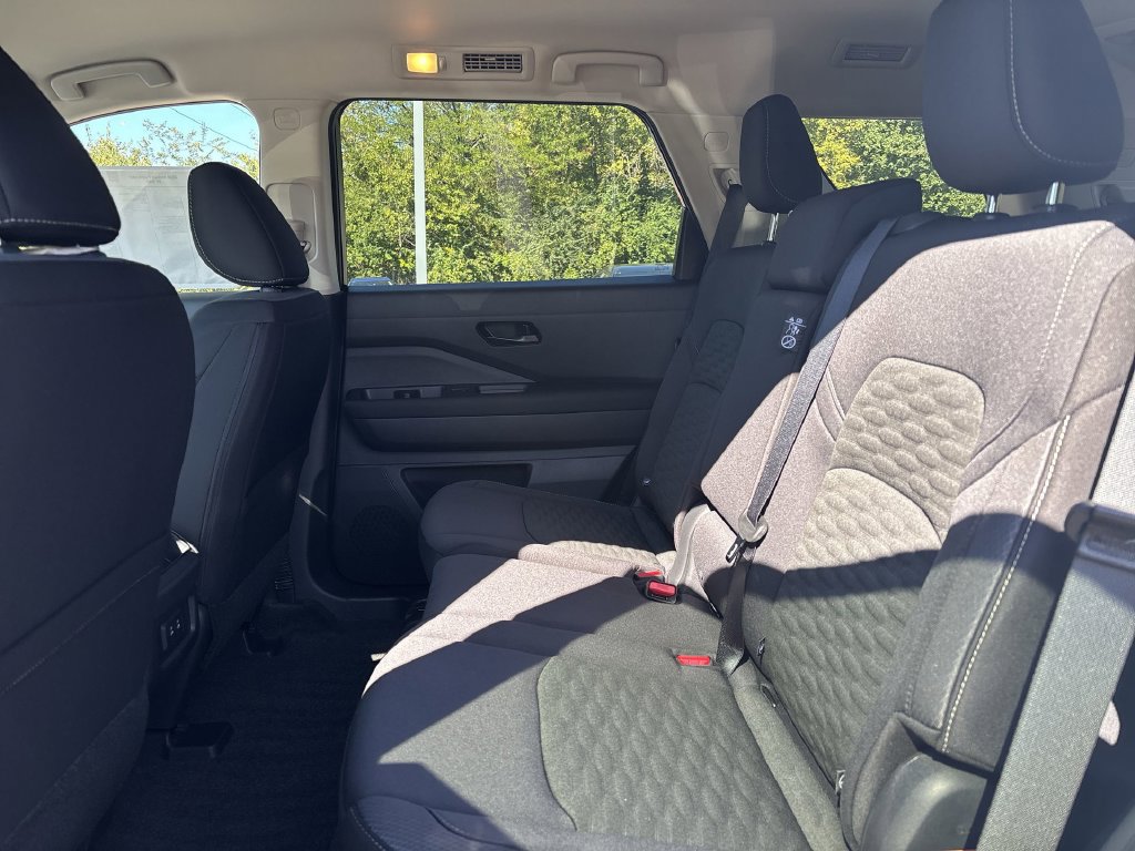 New 2026 Nissan Pathfinder SV AWD/4WD image 18