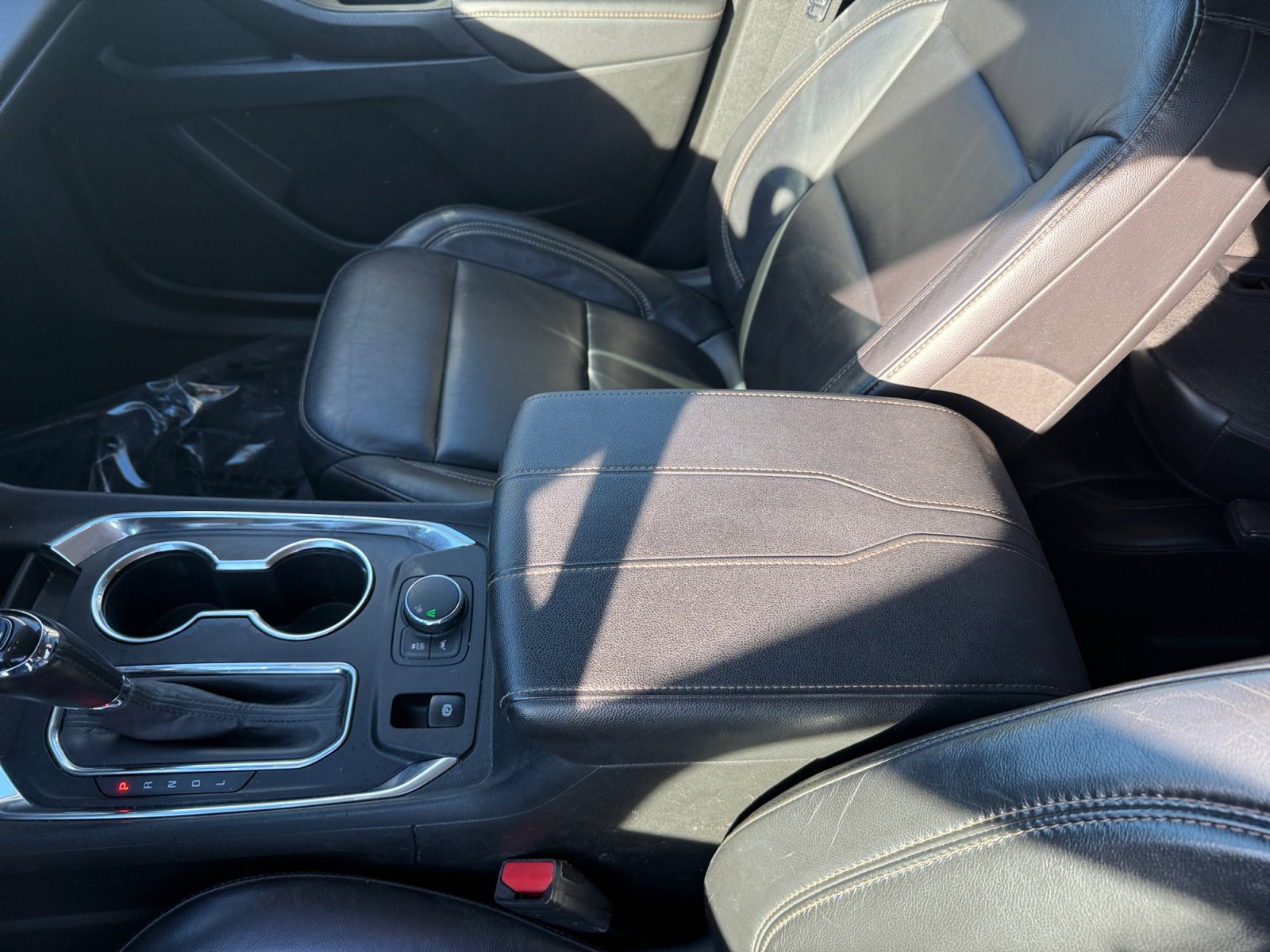 Used 2020 Chevrolet Traverse LT w/ LPO, Blackout Package image 14