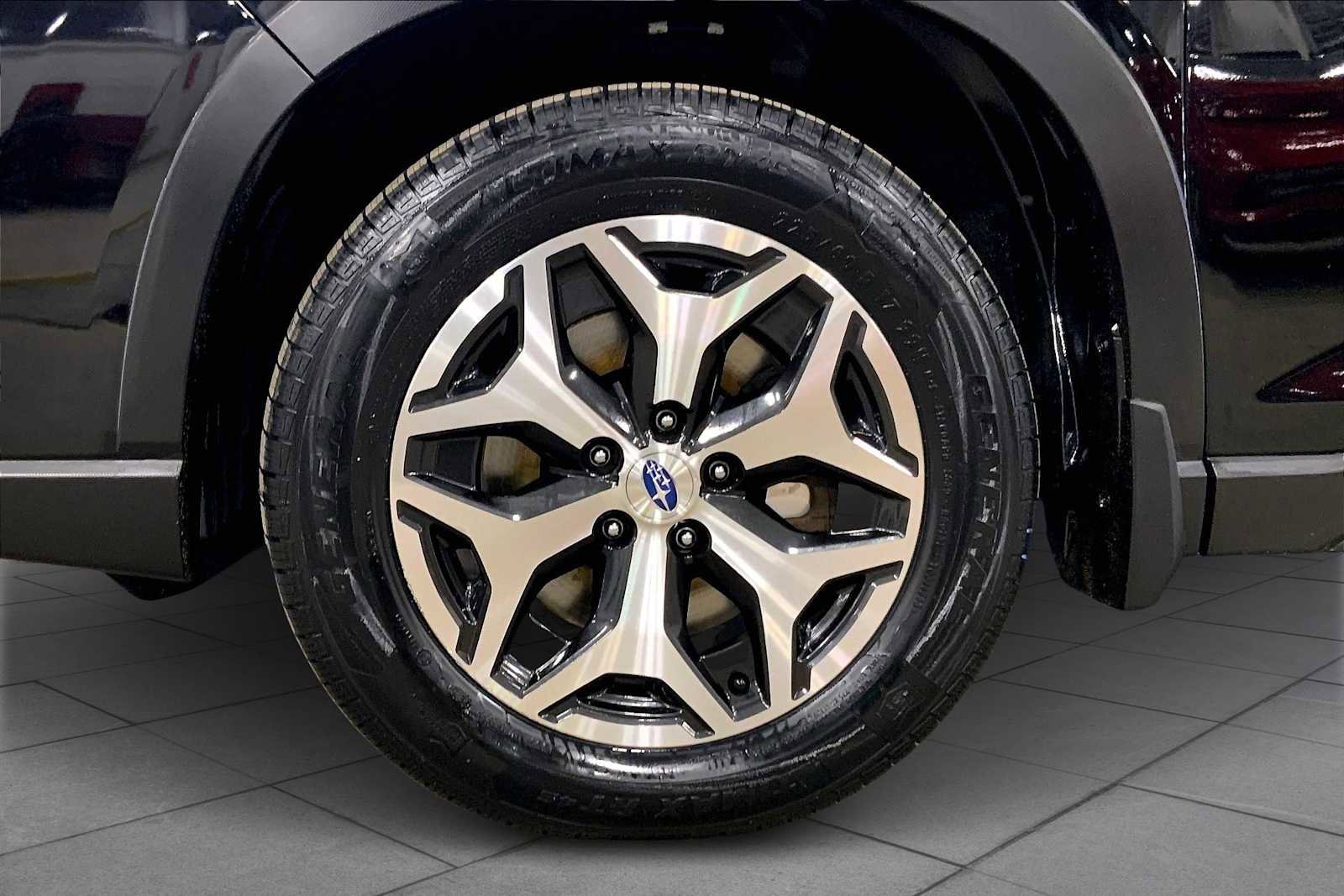 Used 2019 Subaru Forester Premium w/ All-Weather Package image 11