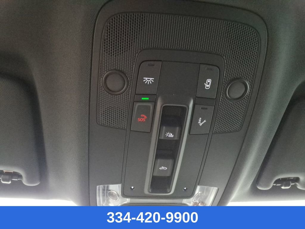 New 2025 Audi Q3 2.0T Premium image 17