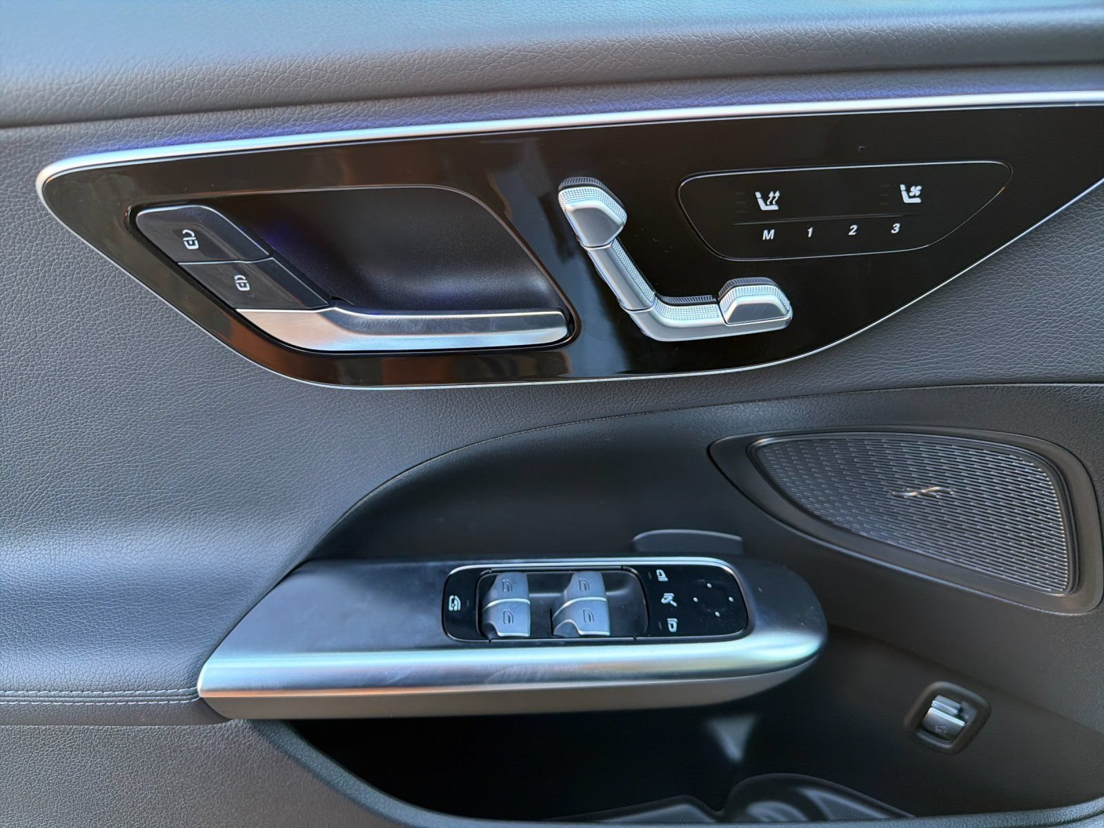 New 2026 Mercedes-Benz C 300 4MATIC Sedan image 10
