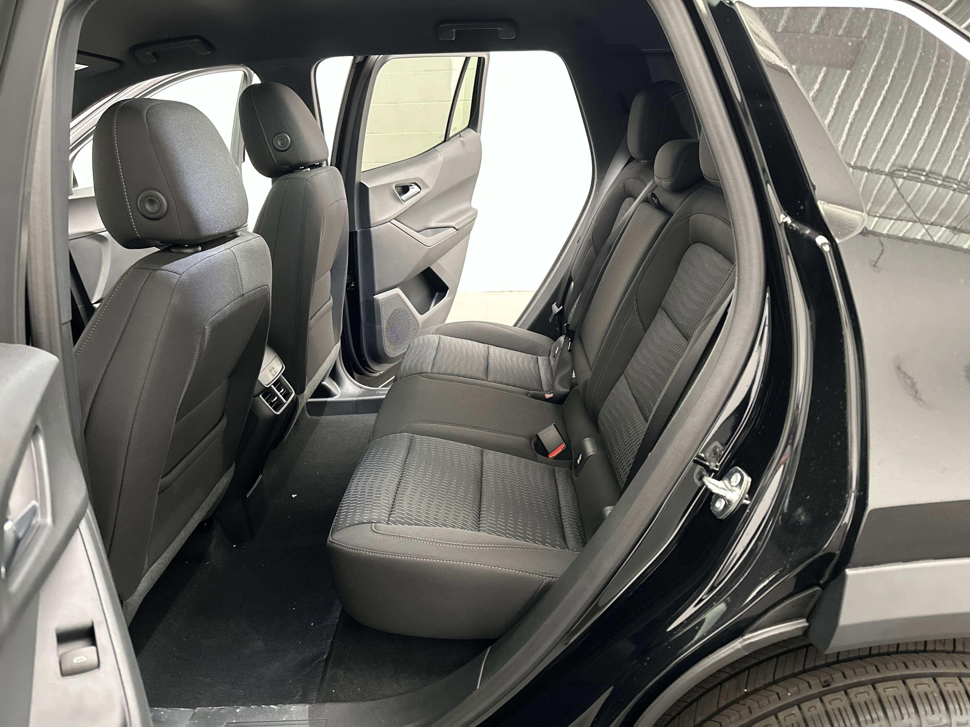 New 2026 Chevrolet Equinox LT w/ Safety and Technology Package image 20