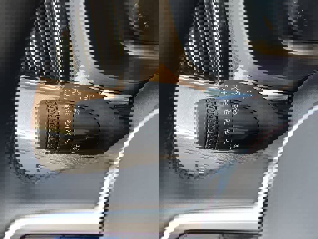 New 2026 Volvo XC60 B5 Plus w/ Protection Package Premier image 25