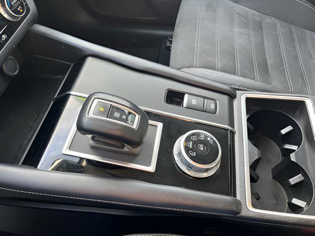 Used 2023 Mitsubishi Outlander SE image 22