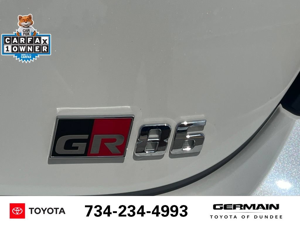 Used 2024 Toyota GR86 Premium RWD image 18