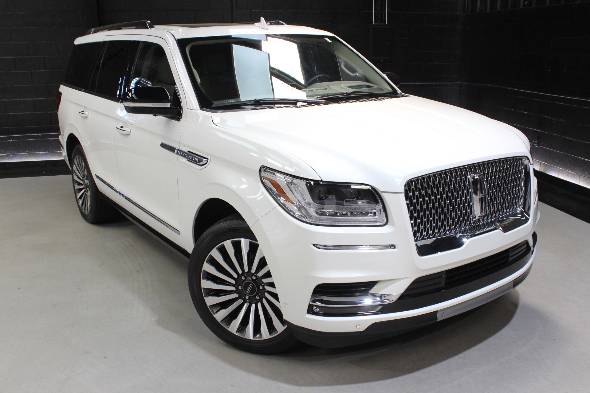 Used 2021 Lincoln Navigator Reserve w/ Luxury Package image 10