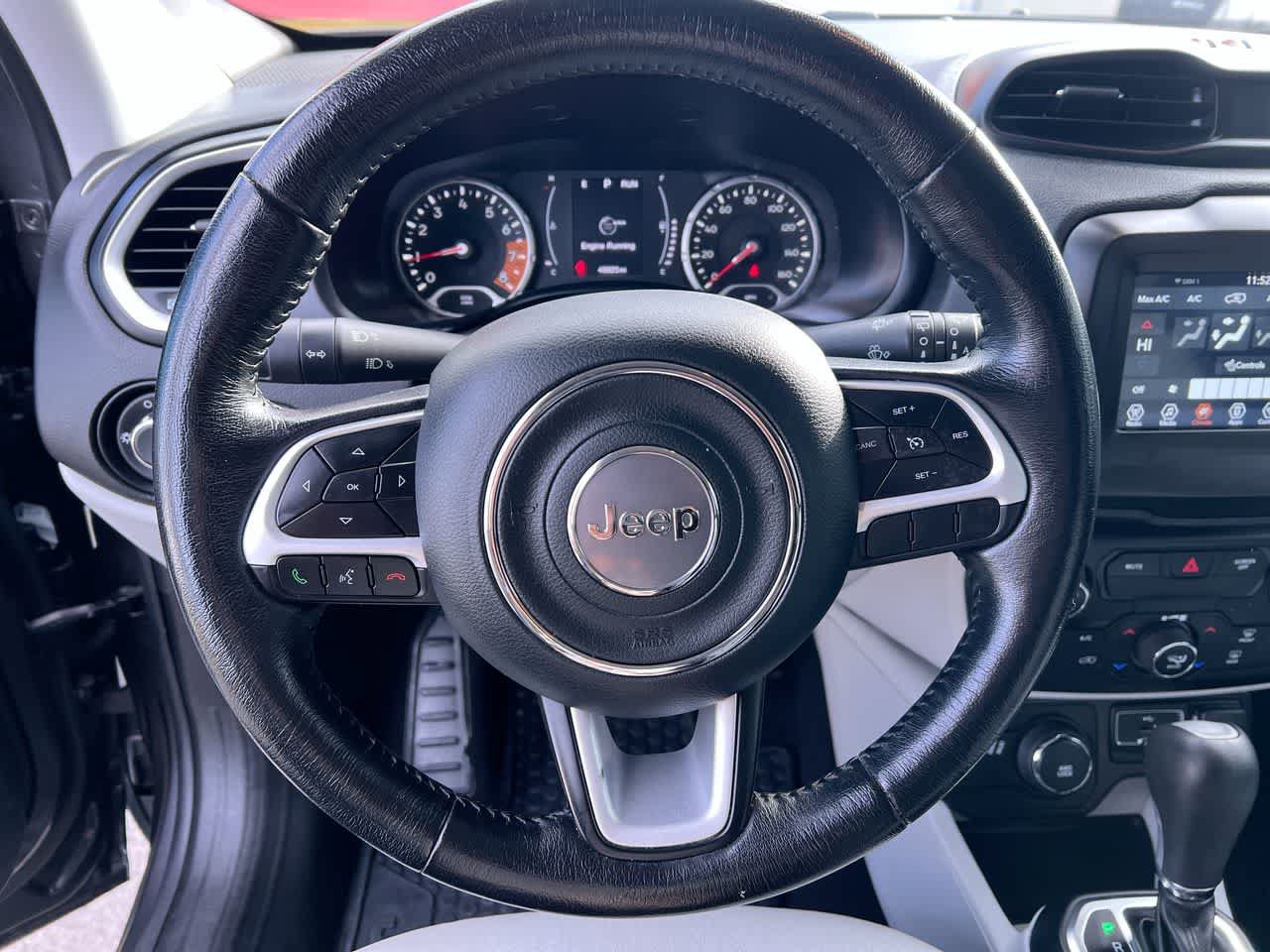 Used 2020 Jeep Renegade Latitude w/ Cold Weather Group AWD/4WD image 14