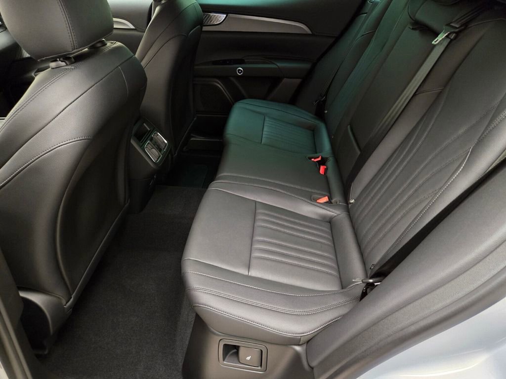 Used 2024 Maserati Grecale GT image 20