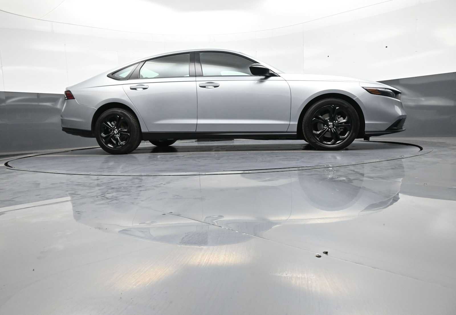 Certified 2025 Honda Accord SE image 35