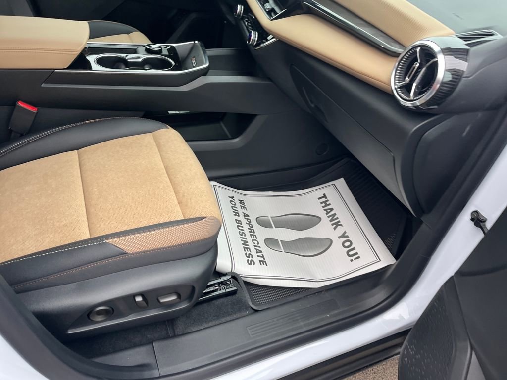 New 2026 Chevrolet Equinox ACTIV image 32