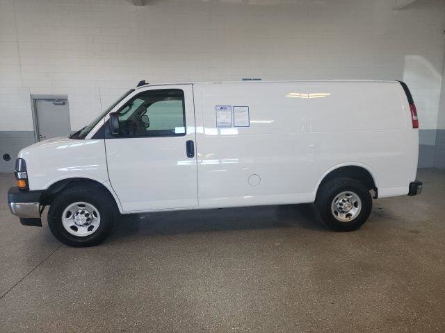 Used 2020 Chevrolet Express 2500 w/ Driver Convenience Package RWD image 2